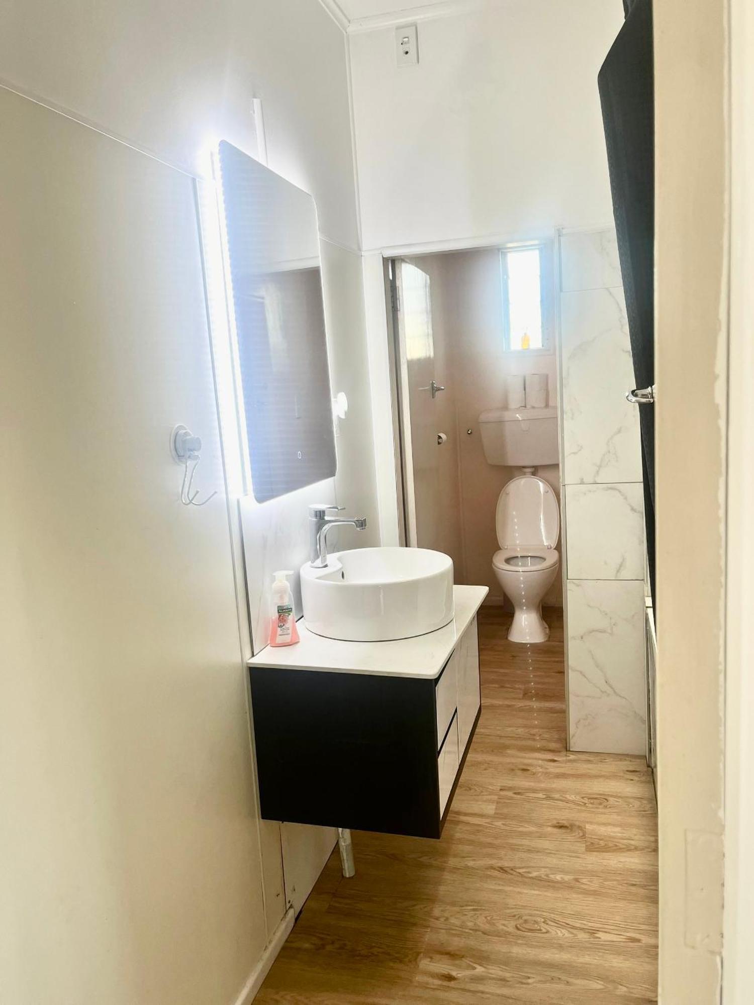 Private Rooms In Central 奥克兰 外观 照片