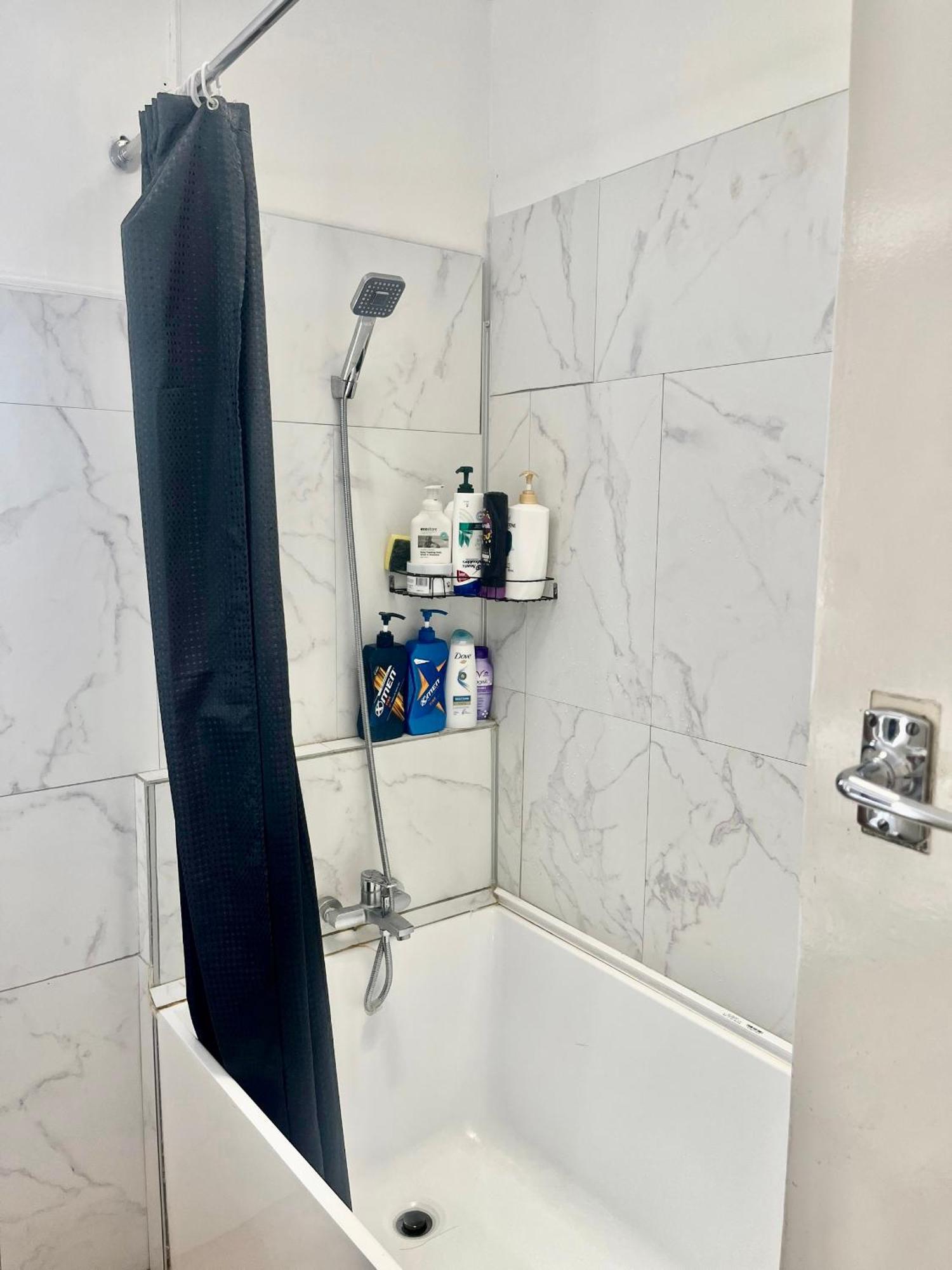 Private Rooms In Central 奥克兰 外观 照片